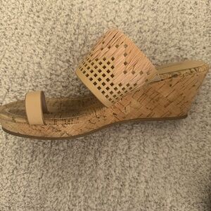 Donald Pliner raffia and cork platform sandal.  Size 7.5.